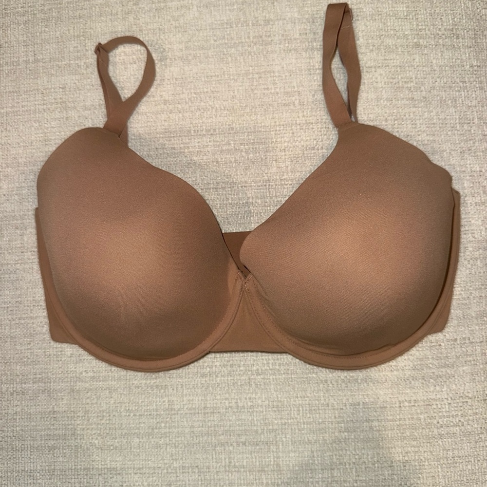 SKIMS Fits Everybody T-Shirt Bra